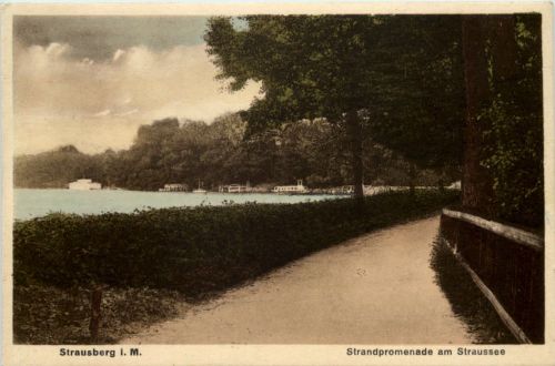 Strausberg i. M., Strandpromenade am Straussee