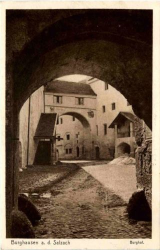 Burghausen a d Salzach, Burghof