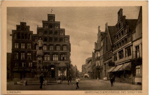 Lüneburg, Grapengiesserstrasse mit Schütting