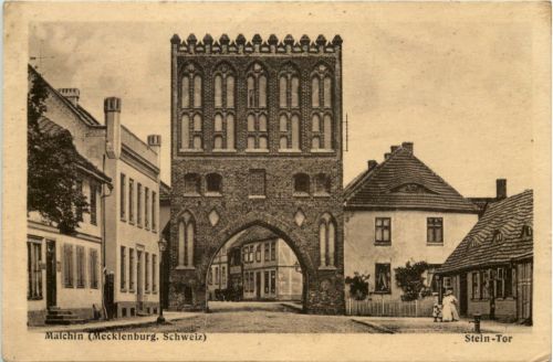 Malchin i. Meckl., Stein-Tor