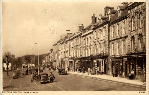 Chipping Norton - High Street