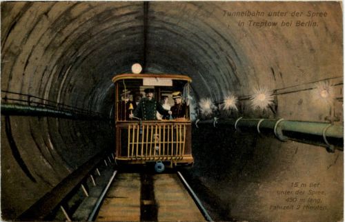 Tunnelbahn unter der Spree in Treptow bei Berlin