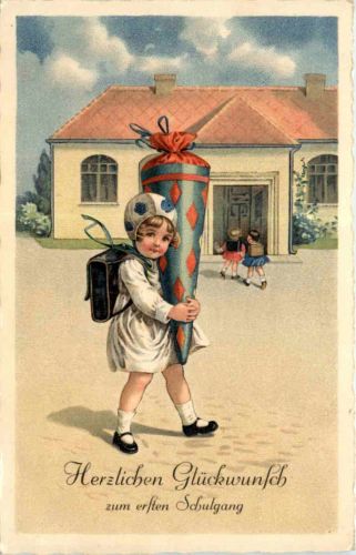 Einschulung - Kind mit Schultüte