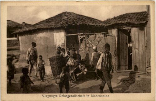 Vergnügte Reisegesellschaft in Macedonien