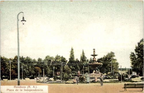 Argentina - Mendoza - Plaza de la Independencia