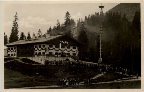 Ski und Berghütte am Schwarzenkopf 1926