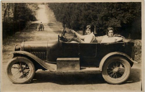 Auto PKW mit Frau