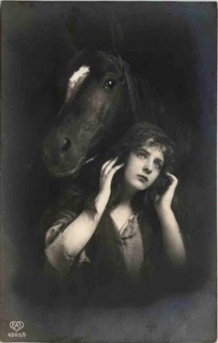 Frau mit Pferd
