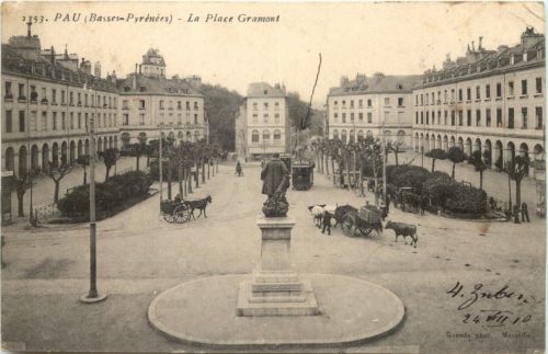 Pau, La Place Gramont