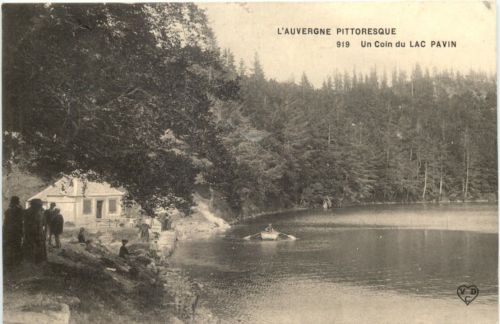 LÀuvergne Pittoresque, Un Coin du Lac Pavin