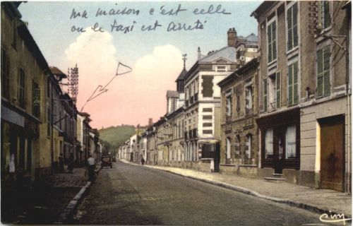 Vaux-sur-Seine, La Grande Rue