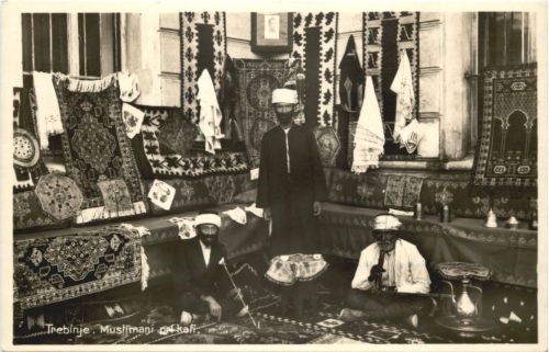 Trebinje - Muslimani pri kafi