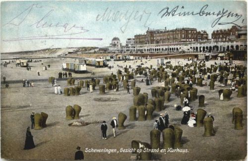 Scheveningen - Gezicht op Strand en Kurhaus