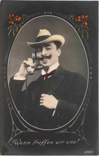 Mann mit Telefon