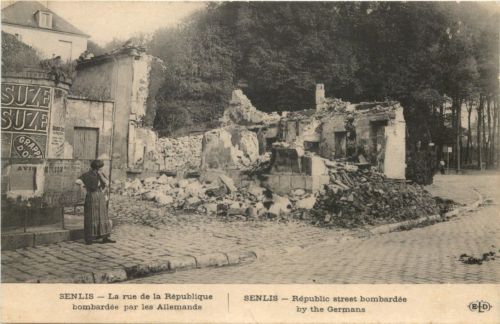 Senlis - La rue de la Republique