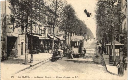 Le Mans - L Avenue Thiers - Tramway