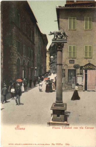 Siena - Piazza Tolomei