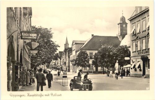 Göppingen - Hauptstrasse mit Rathaus