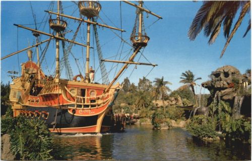 Disneyland - Pirate Ship