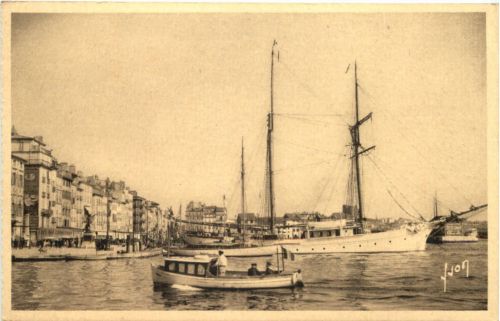 Toulon - Bateaux de plaisance dans le port