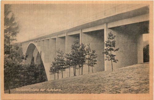 Teufelsbrücke der Autobahn bei Hermsdorf