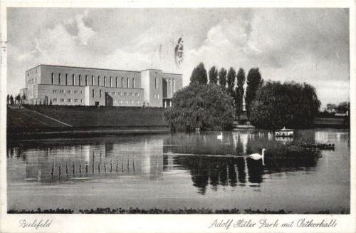 Bielefeld - Adolf Hitler Park mit Oetkerhalle