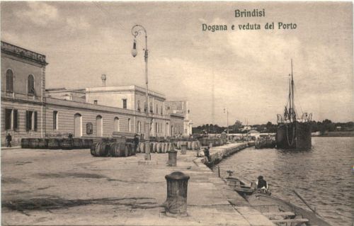 Brindisi - Dogna e veduta del Porto