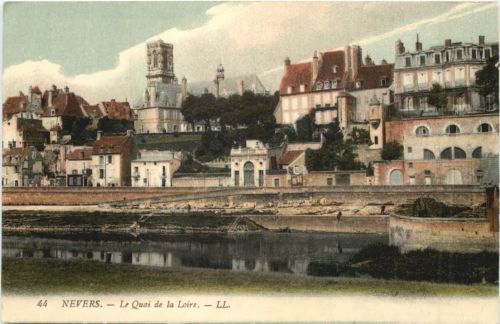 Nevers - Le Quai de la Loire