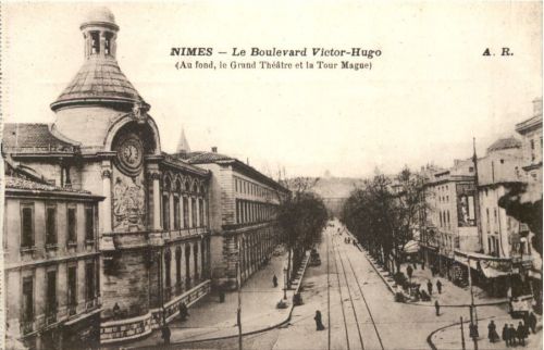 Nimes - Le Boulevard Victor Hugo