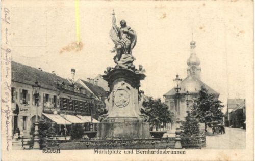 Rastatt Marktplatz und Bernhardusbrunnen