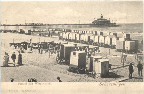 Scheveningen - Strand met Wandelhoofd