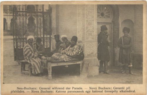 Neu-Buchara - General während Parade - Usbekistan