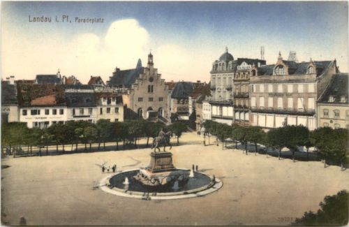 Landau in der Pfalz - Paradeplatz