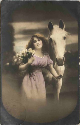 Frau mit Pferd
