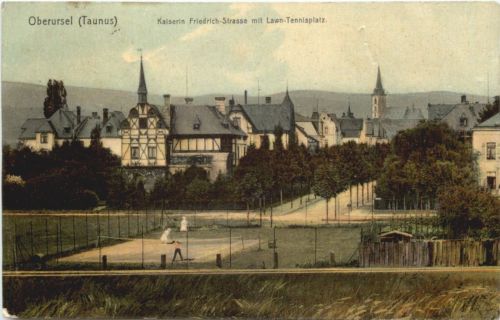 Oberursel - Kaiserin Friedrich Strasse mit Lawn Tennisplatz