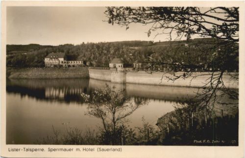 Lister Talsperre über Olpe