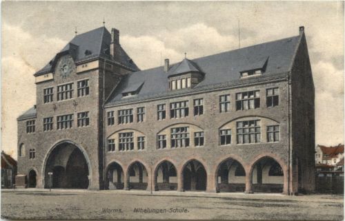 Worms - Nibelungenschule