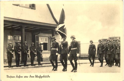 Wolfenbüttel - Unsere Fahne vor dem Wachgebäude