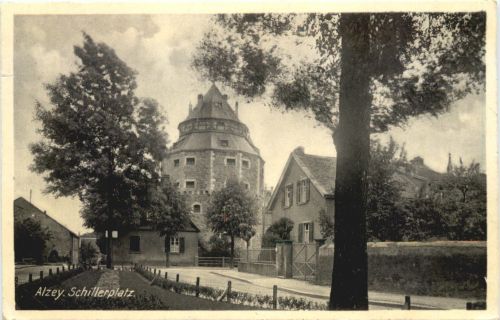 Alzey - Schillerplatz