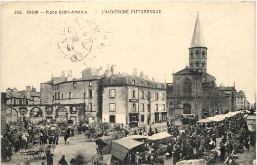 Riom - Place Saint Amable