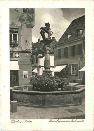 Offenburg in Baden - Löwenbrunnen am Fischmarkt