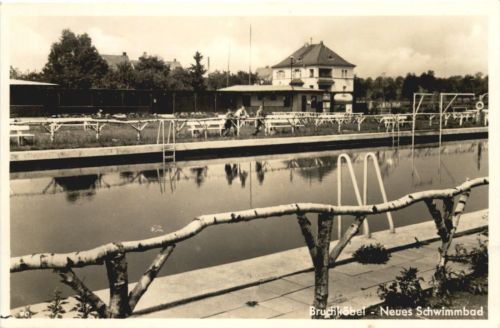 Bruchköbel - Neues Schwimmbad