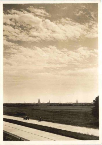 Lübeck von der Autobahn aus