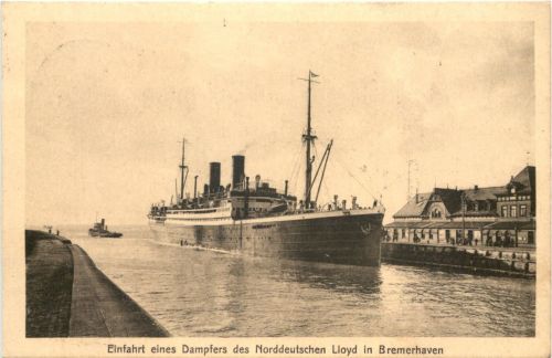 Bremerhaven - Einfahrt eines Dampfers