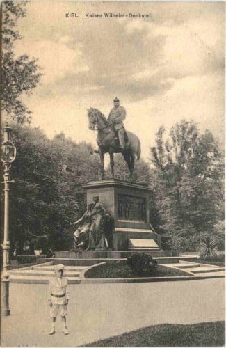 Kiel - Kaiser Wilhelm Denkmal