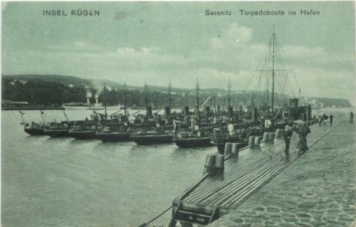 Sassnitz - Torpedoboote im Hafen
