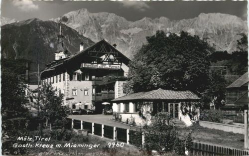 Mötz Tirol - Gathaus Kreuz