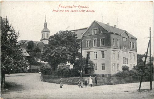 Fraureuth-Reuss - Neue und alte Schule