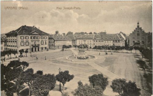 Landau - Max Joseph-Platz