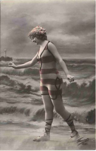 Frau in Bademode